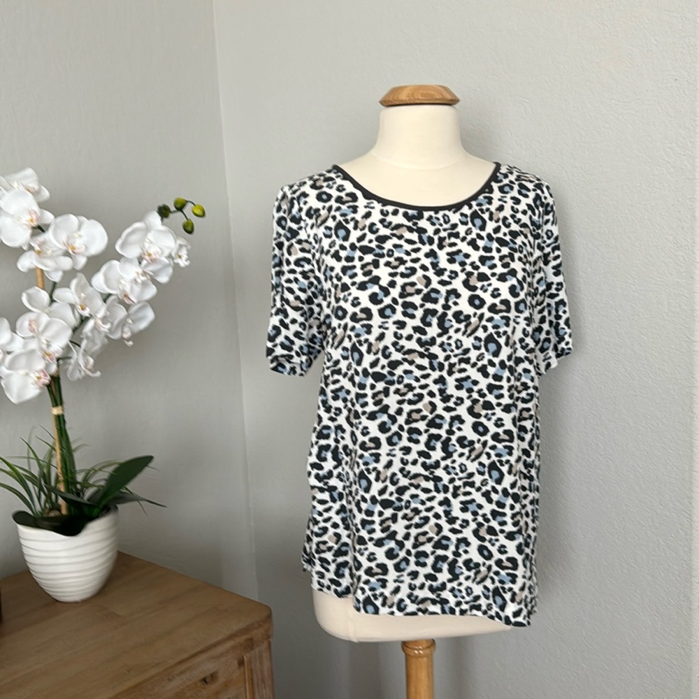 Ladies leopard print short sleeve top, US 10/12